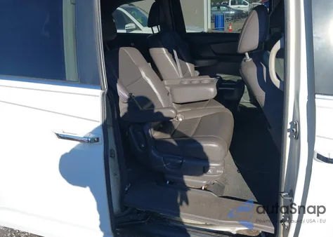 2011 Honda Odyssey Ex-L z USA, uszkodzony, nr VIN 5FNRL5H64BB070562